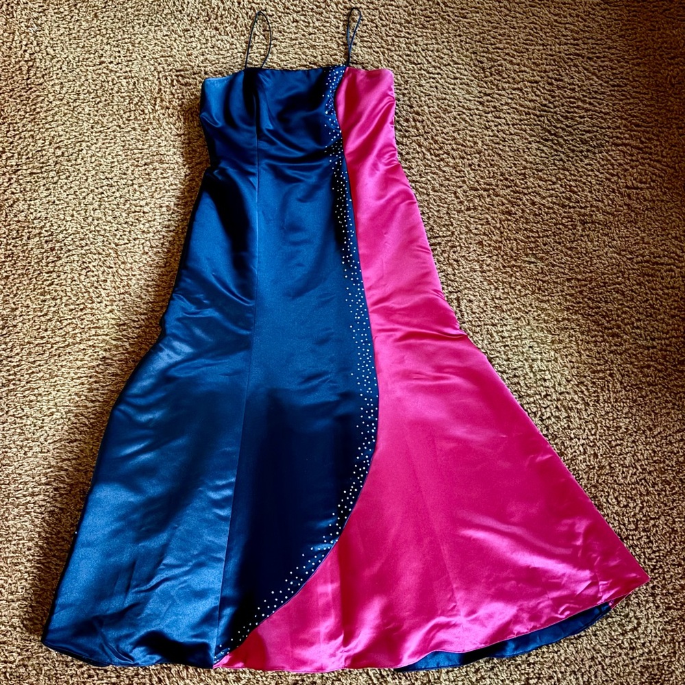 Vintage Y2K Black and Red Gown Prom Dress